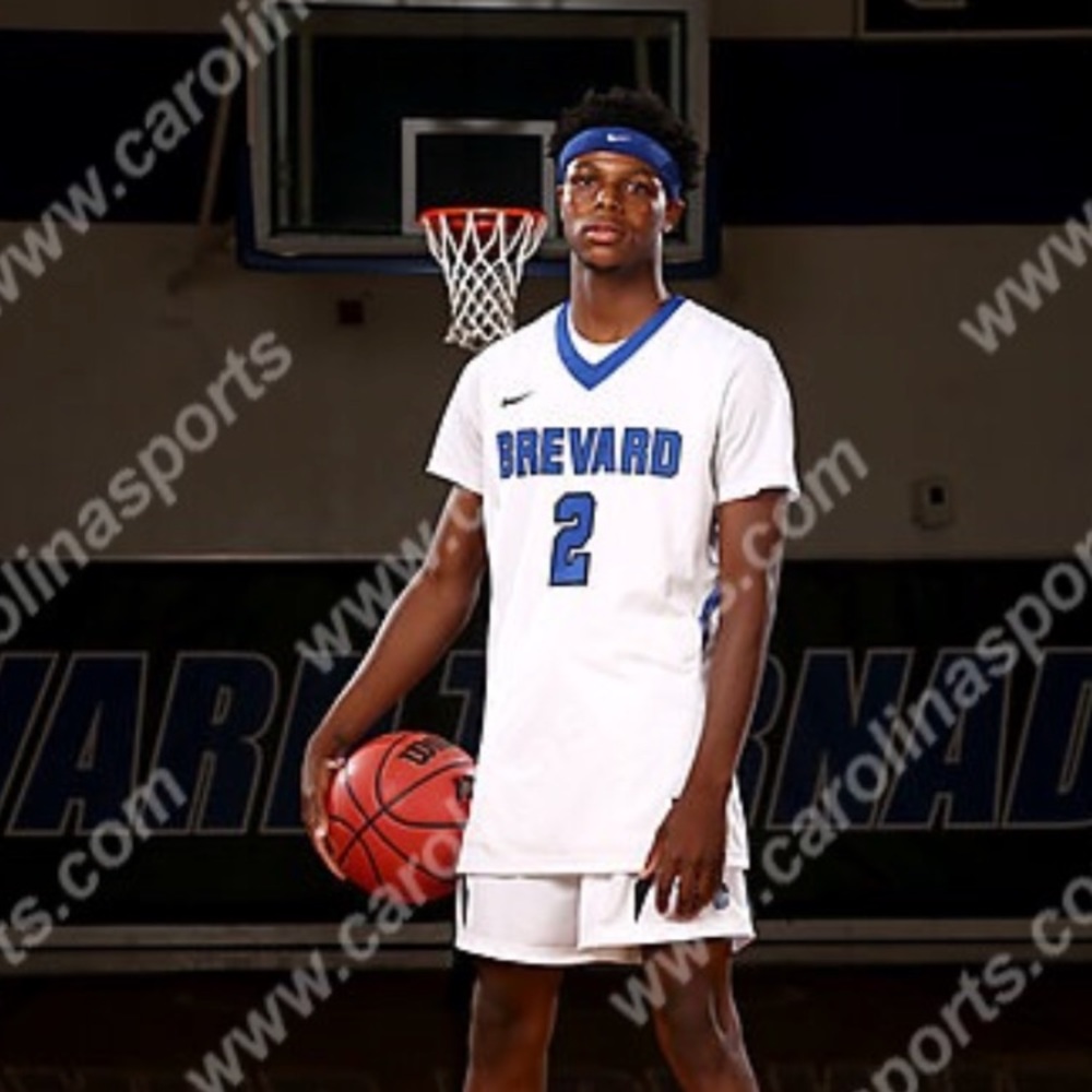 Meet your Posher, Demari